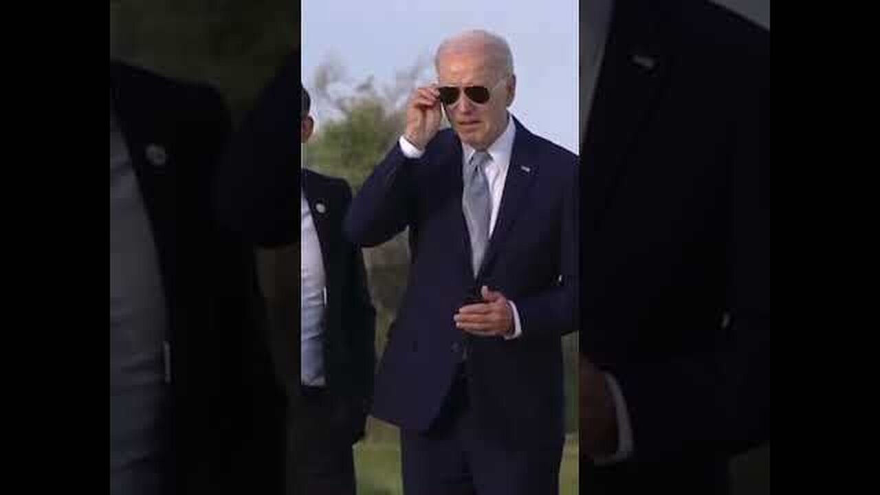 G7 PARAGLIDER CLIP: JOE BIDEN IS ON ANOTHER PLANET!