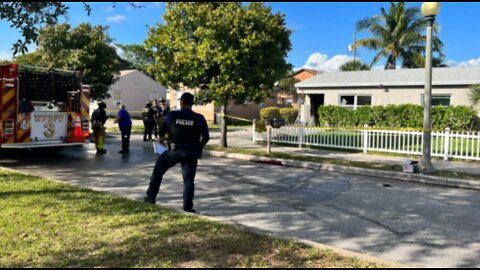 2 dogs killed in West Palm Beach house fire
