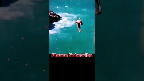 Red Bull Cliff Diving, Italy. Garcia perfect dive!