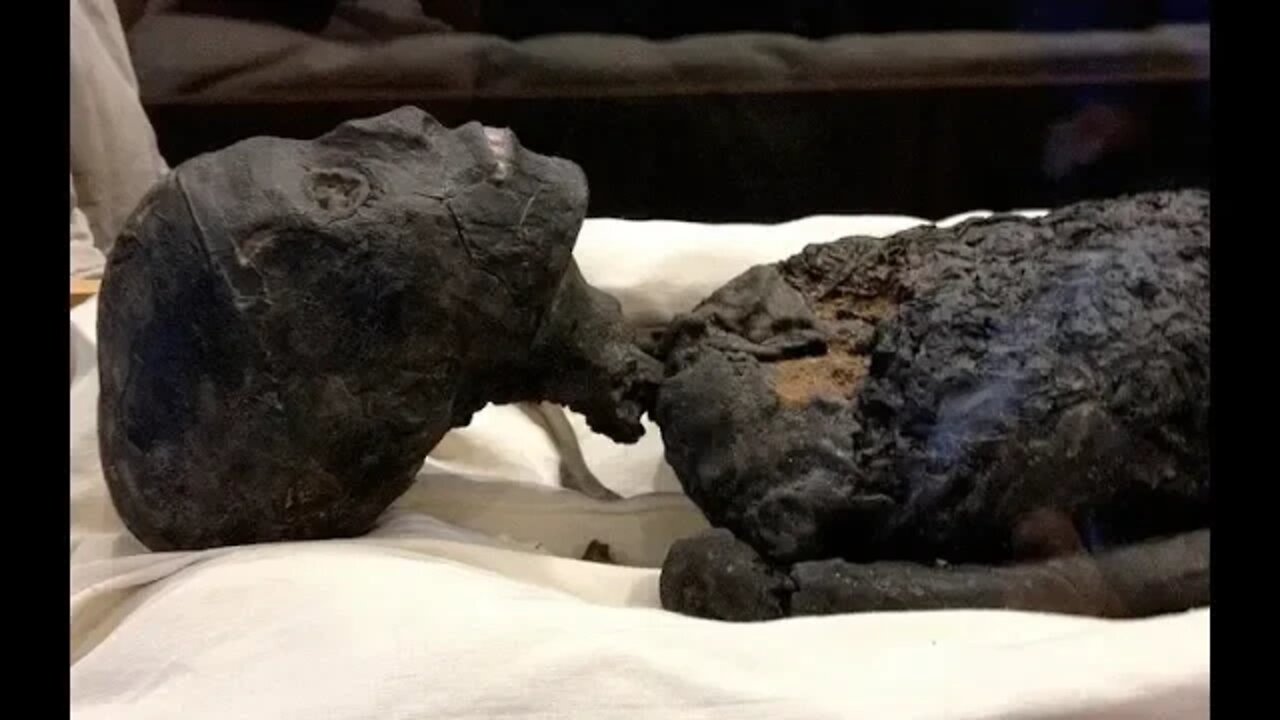 King Tut's Mummy Spontaneously Combusted