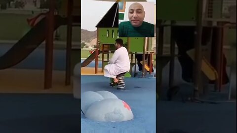 لما تروح تلعب مع ابنك في حديقة | #shorts ♥️