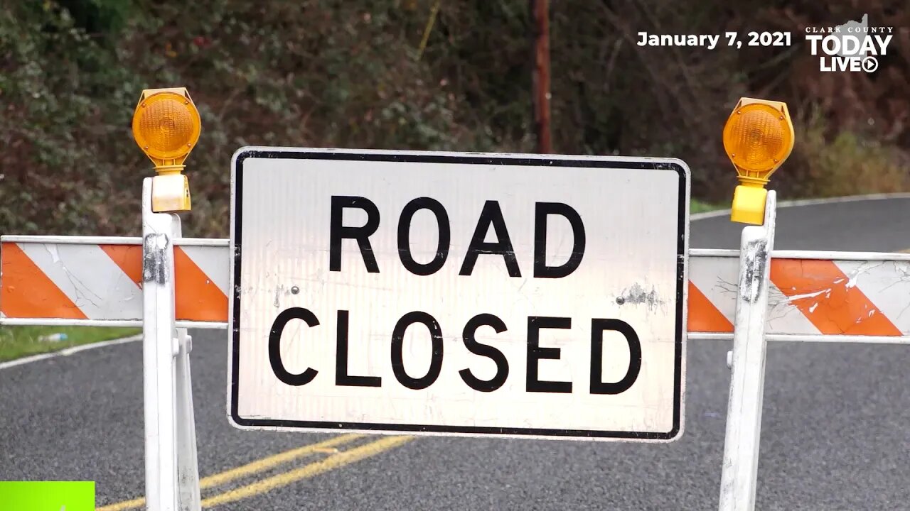 Mudslide closes Pacific Highway between La Center in Woodland