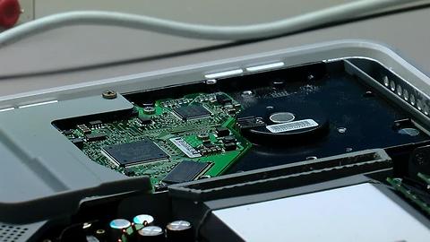Family sells computer with personal information intact