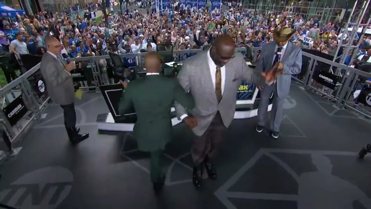 Shaq and the Crew Dances in-front of Warriors Fans "Gsw vs Mavericks Game 3"