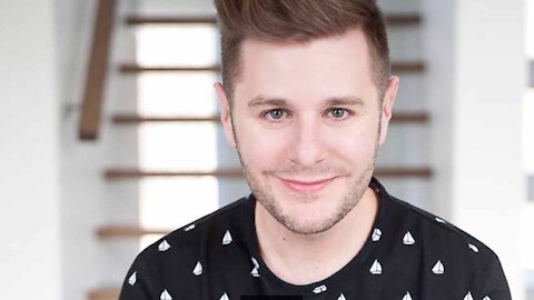 PL Cloutier de passage a Beauceville pour l'impression de son livre