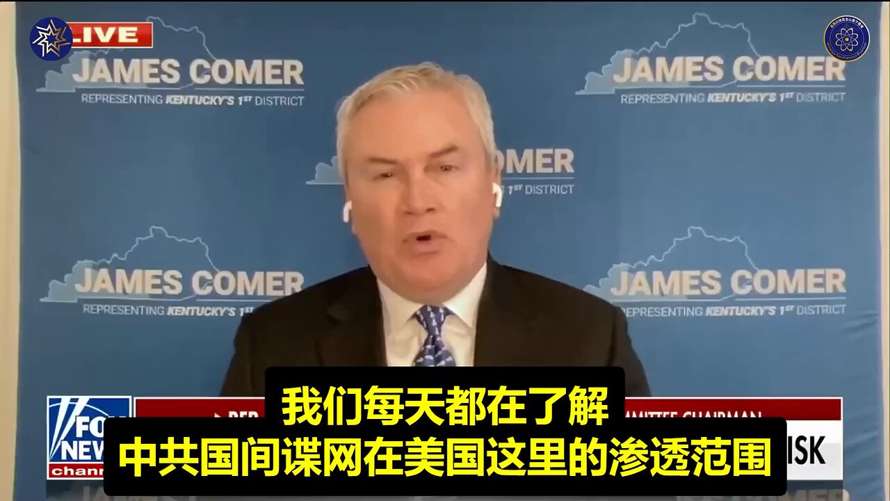 💥中共制造的起重机包含复杂的传感器，可记录和跟踪集装箱来源和目的地