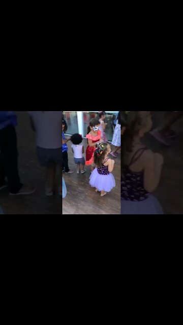 CUIDADO NAO PISA NA MINHA CAUDA DA FROZEN POR FAVOR , CURTINDO O CARNAVAL NOSSA QUANTA SAUDADE !!!