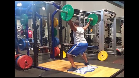 Deadlifts with Hexagon Bar