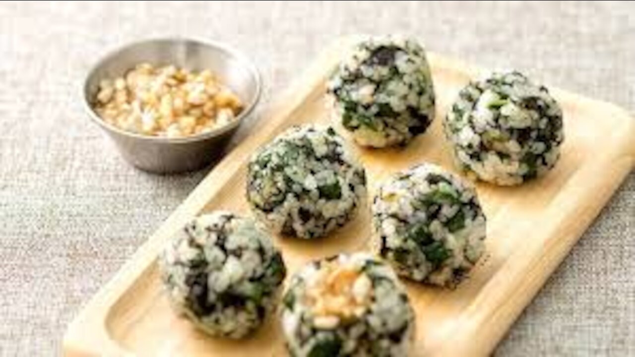 How to make KOREAN RICE BALLS