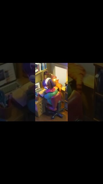 Making a Lofi Girl Diorama with Household Junk 🏠