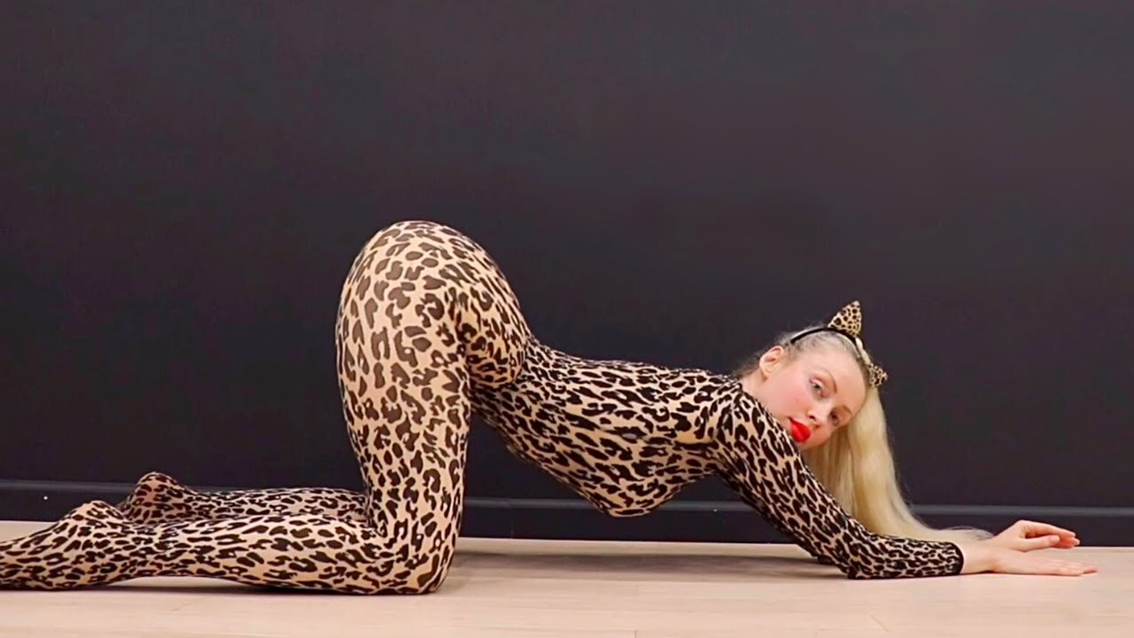 🔥DAILY YOGA TRAINING [LOSE WEIGHT AND GAIN HEALTH]