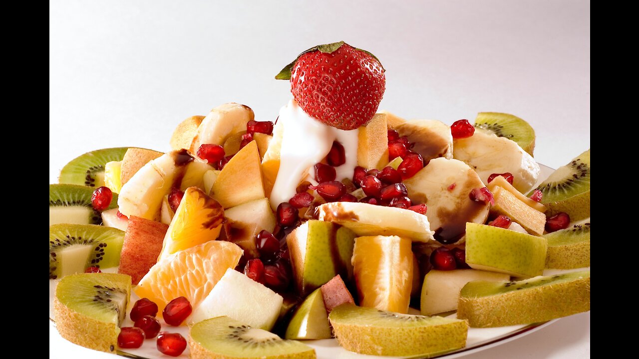 How To Make: The Best Fruit Salad! (VERY EASY)