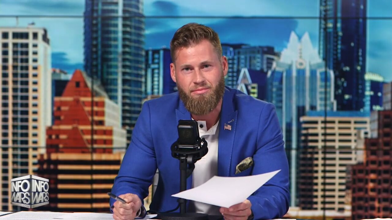 WAR ROOM (Full Show) Monday - 10/3/22