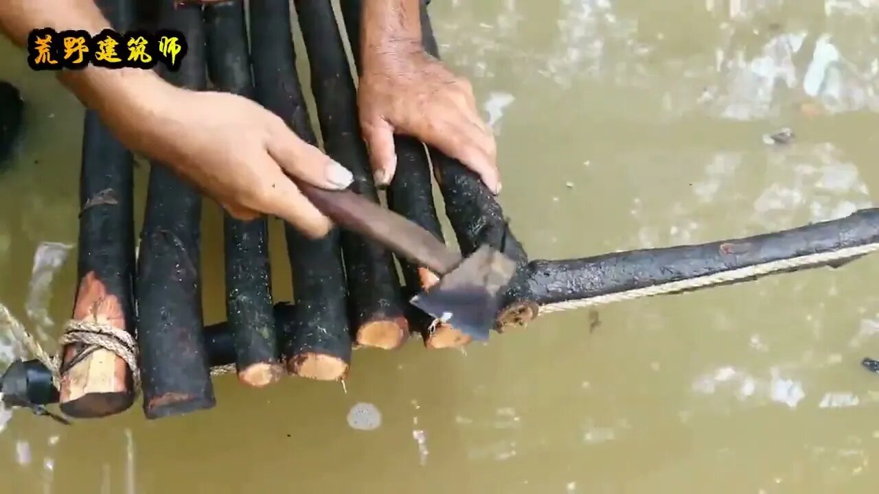 18: The Amazonian swamp forest, the environment is so harsh that people s scalp is numb