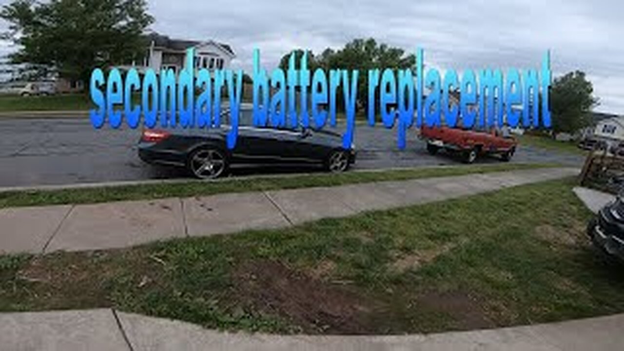 Auxiliary / secordary battery replacement 350 Mercedes Benz