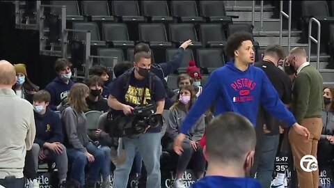 Oxford basketball players get to scrimmage at Little Caesars Arena, meet Pistons