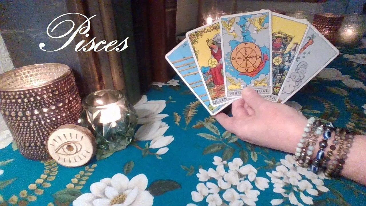 Pisces August 2022 ❤️💲 The KEY To YOUR HAPPINESS IS HERE Pisces!! Love & Career Tarot Reading