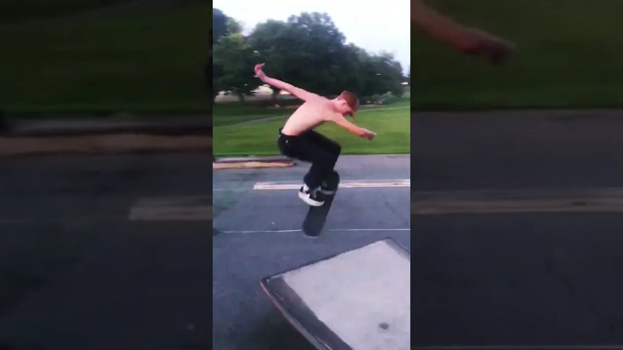 Demetri #bigspin at #Millersville #skatepark #lancasterpa #skateboarding #skateshorts #skate