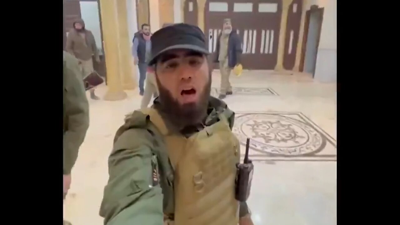 #HTS Fighter inside of the Governor’s Palace and Governmental Quarters in #Hama #Syria earlier today