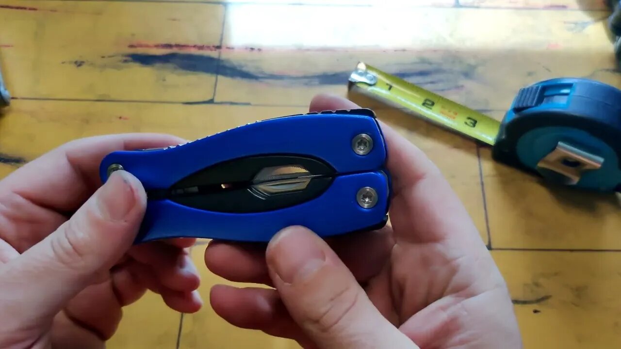 PRO-MASTER SMART & SIMPLE Multitool $16