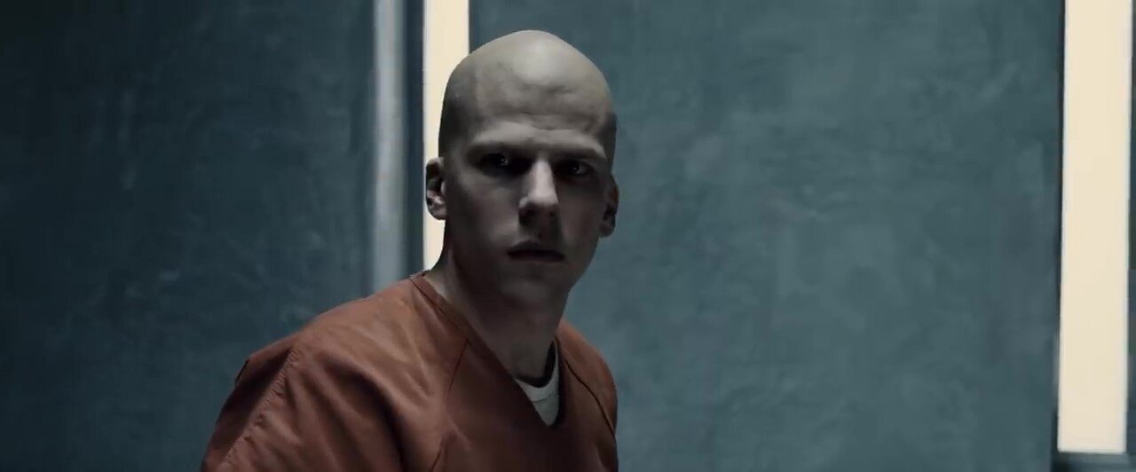 Batman sends Lex Luthor in Arkham Asylum _ Batman v Superman