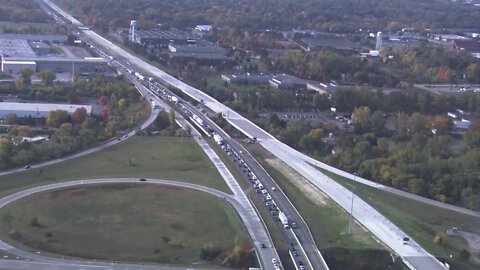 Crash on NB I-275 at 7 Mile leading to major traffic delays