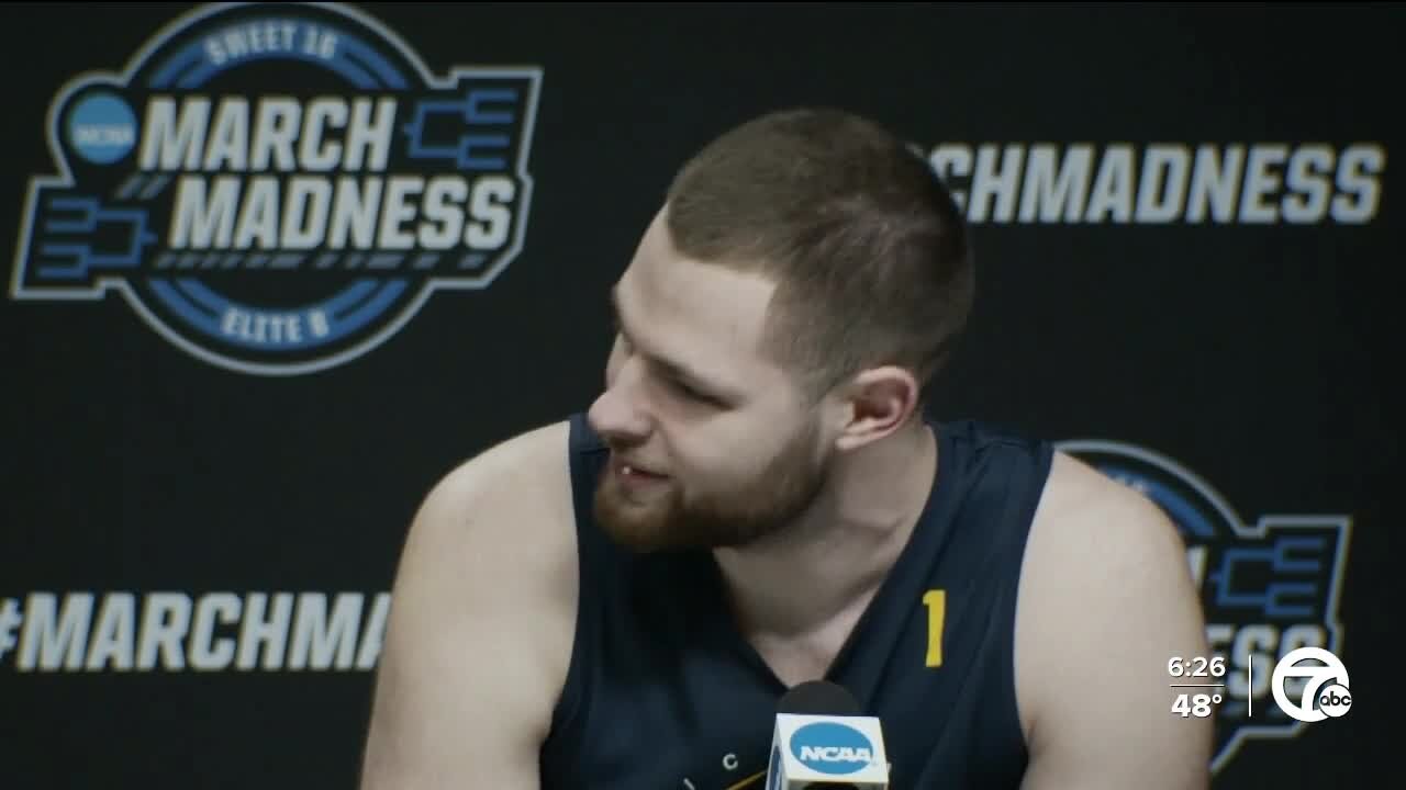 Michigan's Hunter Dickinson gets last laugh with Big Ten rivals: 'They'll be watching us from their cribs'