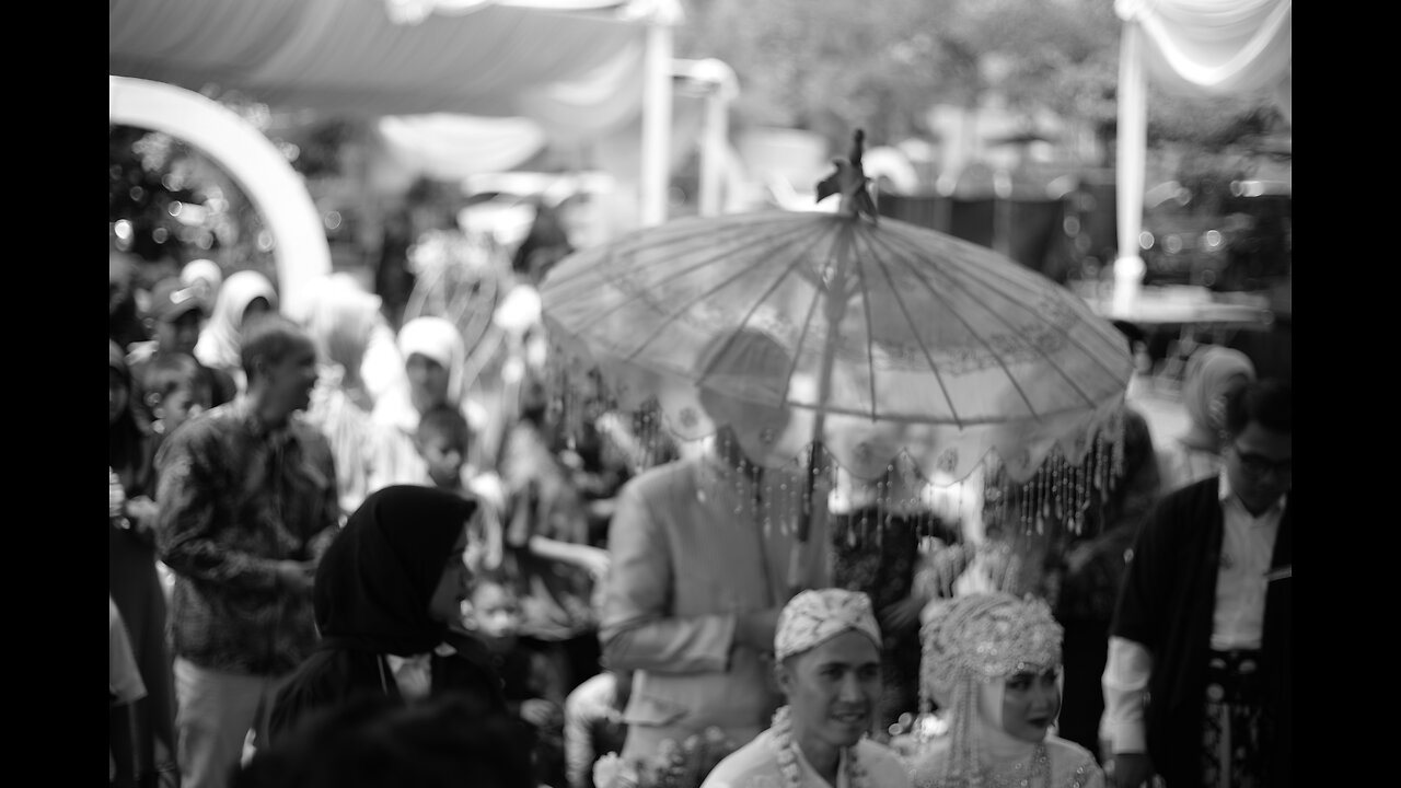 SUNDANESE TRADITIONAL WEDDING FROM BANDUNG WEST JAVA INDONESIA