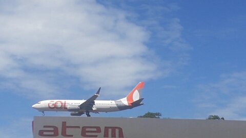 Boeing 737 MAX 8 PS-GPC vindo de Brasília para Manaus