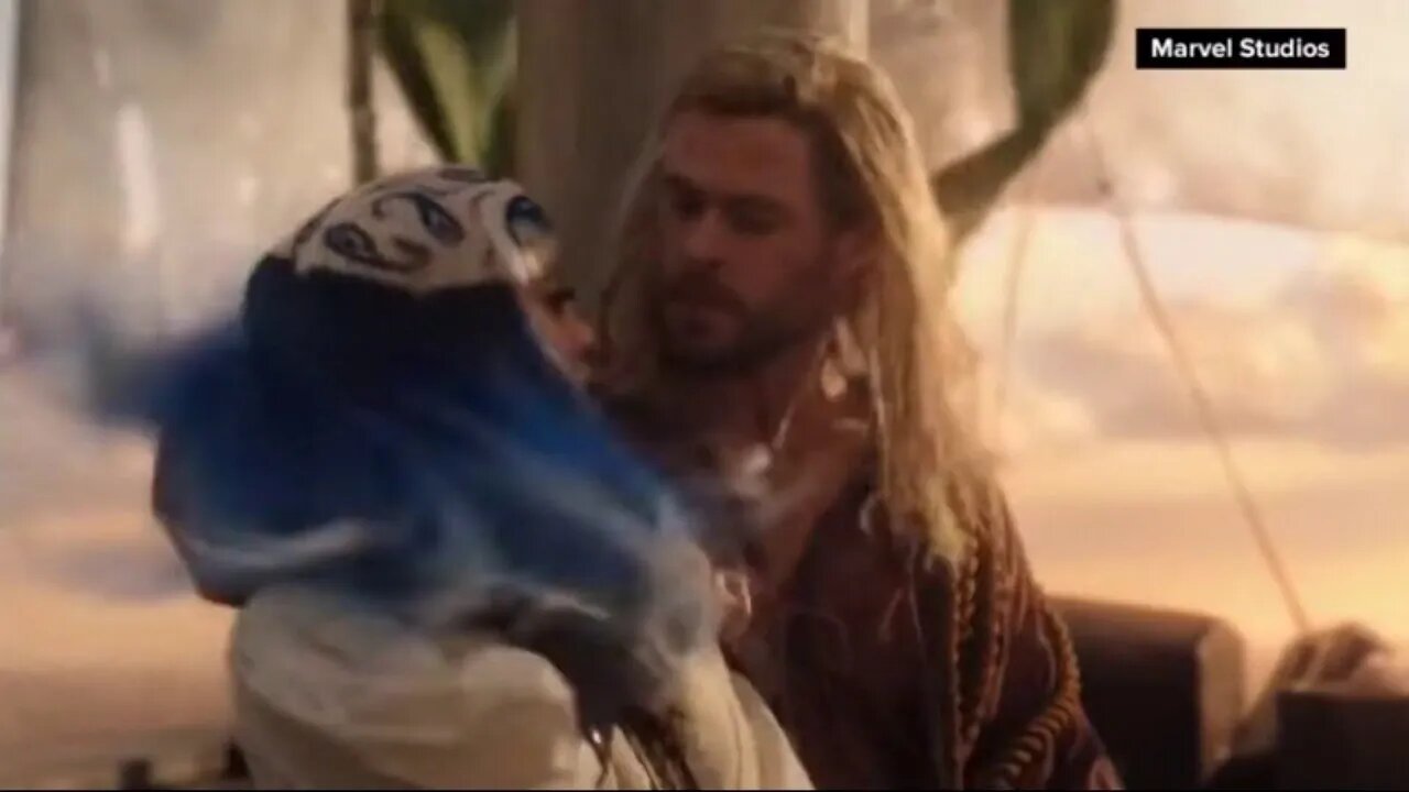 Thor: Love and Thunder is "so gay" as Natalie Portman characterizes it but less into originality