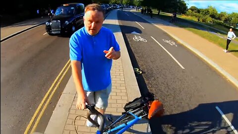 TAXI DRIVER vs CYCLIST