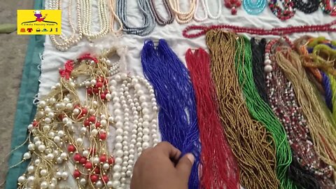 Street jewellery