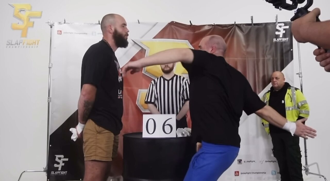 Epic Slap!!! Phat Sam vs The Viking at SlapFIGHT UK 3 🇬🇧