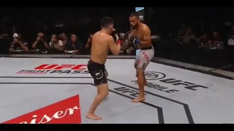 Momentos Impressionantes MMA (07) Impressive Moments MMA - Léo Sócrates