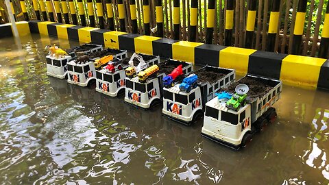 Ambulance Sounds Marching For Treasure