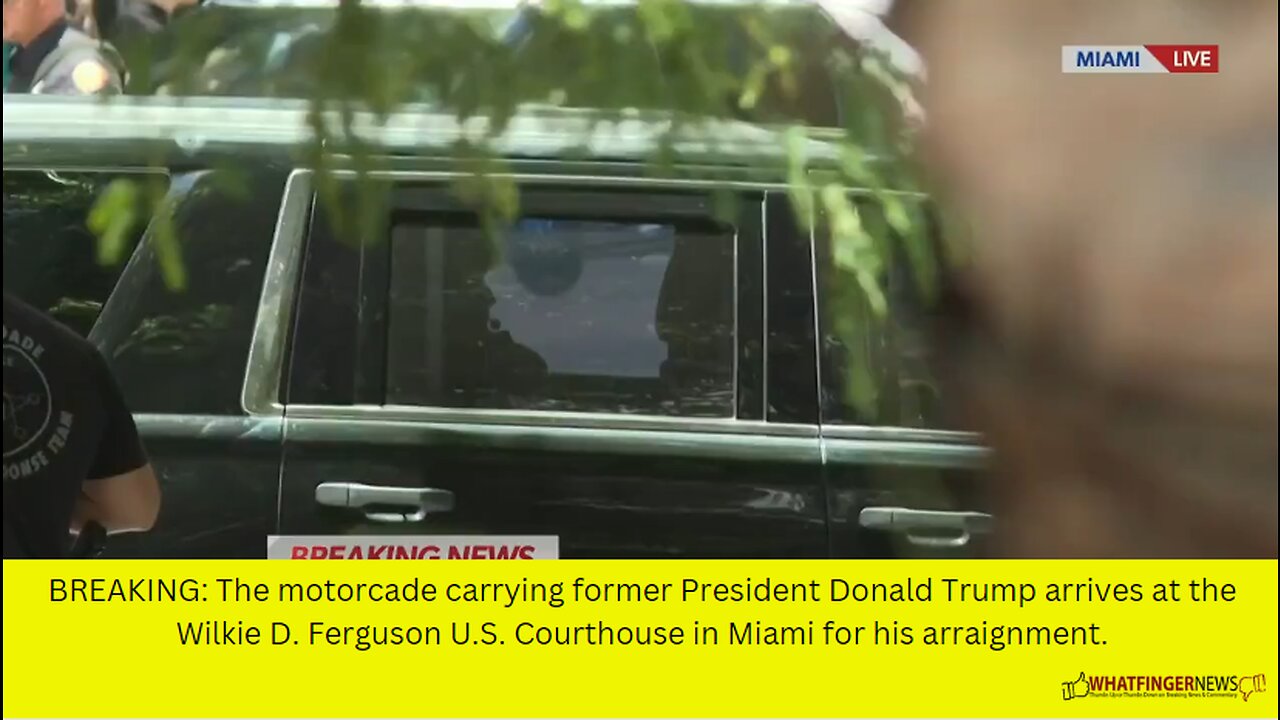 BREAKING: The motorcade carrying former President Donald Trump arrives at the Wilkie D.