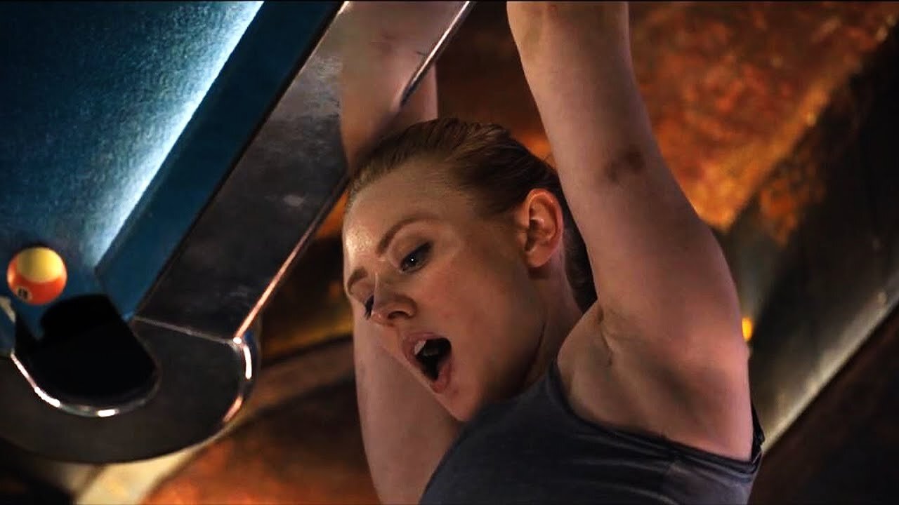 Movie Recaps : Humans Are Trapped In Dangerous Rooms That They Must Escape To Win Money
