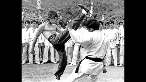 Cross kick Studio Films Bruce Lee Enter the Dragon