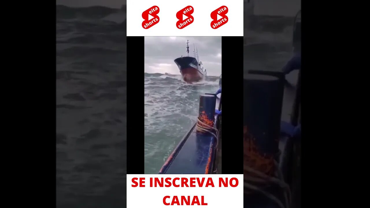 Navio balançando #shorts