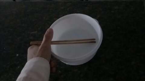 今天早餐汤米粉和炒饭，给你们看流口水