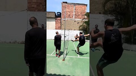 Segura essa cortada, no futetênis! #futebol #futevôlei #futmesa #futemesa #futetenis #futevolei