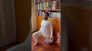 Deep leg stretch 2🧘‍♂️