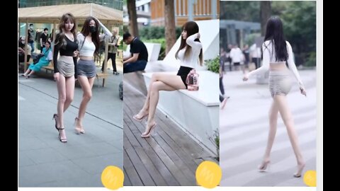 You make me dizzy#shorts/Pretty Girl Street Walking Cam.