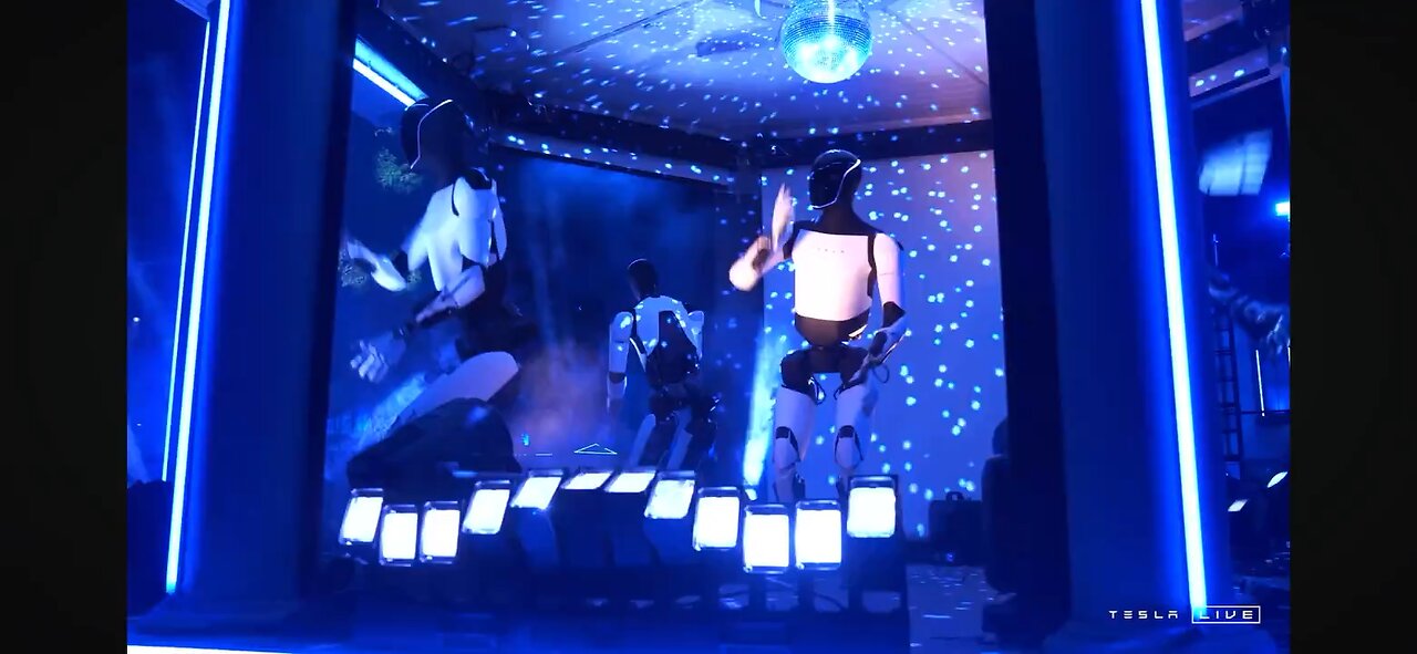 Elons Party right now has Robot Go Go Dancers. 🤖