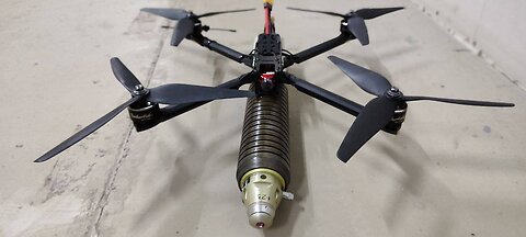 drones FPV ruso impacta en un tanque de la OTAN/Ucrania en Avdeevka