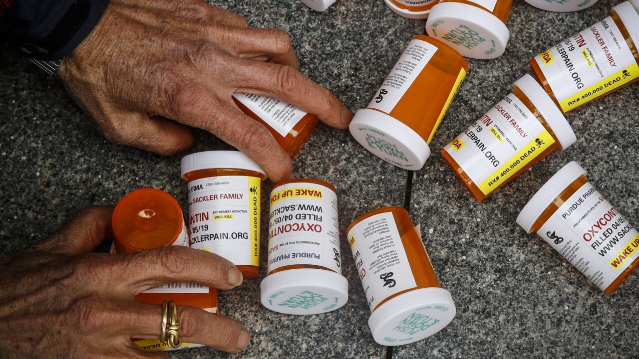 Suits Against Oxycontin Owners On Hold; Negotiations Ordered