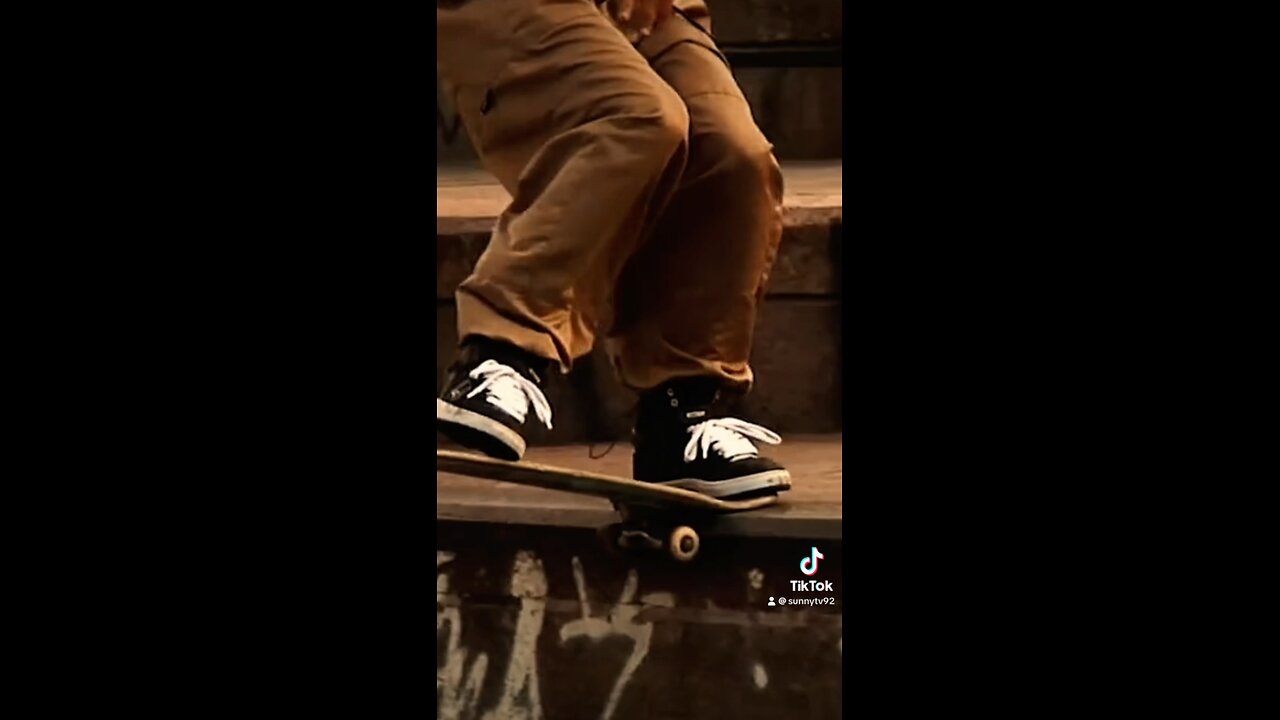 Bro is so lit 😎🛹👍🏽