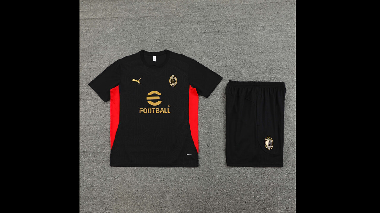 👉🏻⚽️ 2024/25 AC Milan Adult Black Short Sleeve Training Kit