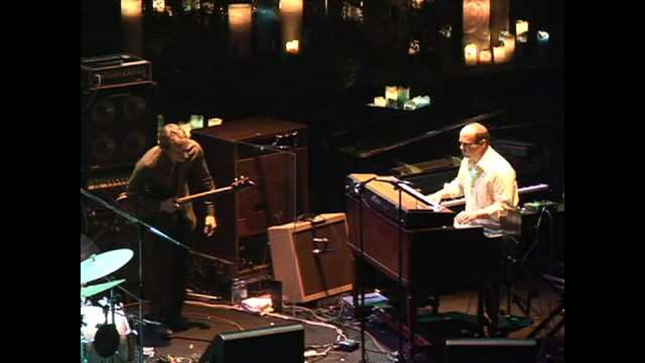 Medeski, Martin and Wood - Differ Ariake, Tokyo, Japan, 12-31-2005 ...part - 1