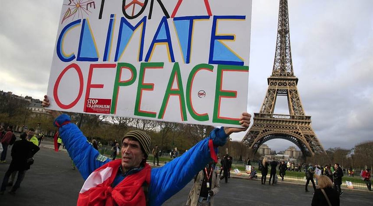 Climate Activists Block Traffic and Get Tossed Into the Gutter by Angry Drivers